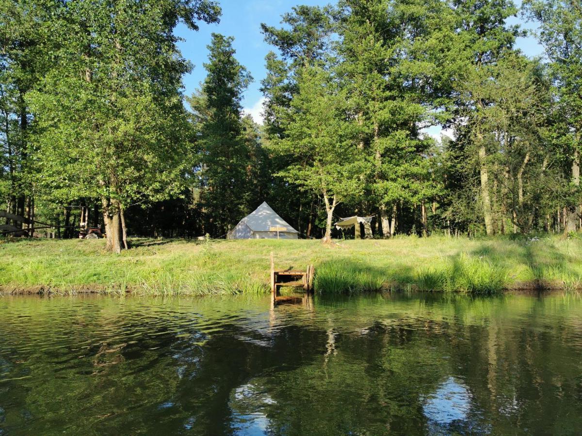 Glamping Kaliska Hotel Łochów Bagian luar foto