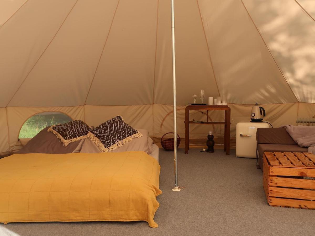 Glamping Kaliska Hotel Łochów Bagian luar foto