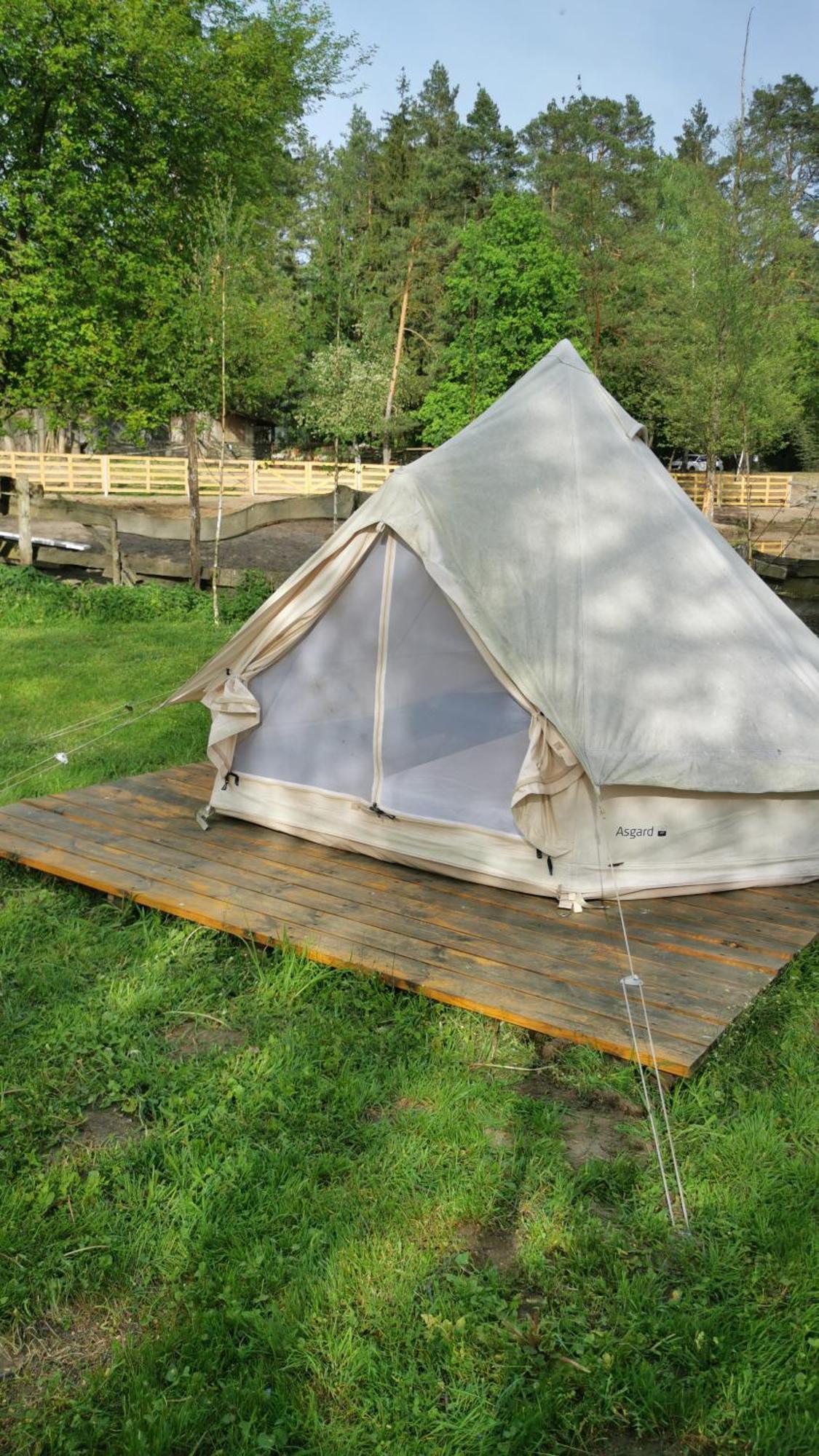 Glamping Kaliska Hotel Łochów Bagian luar foto